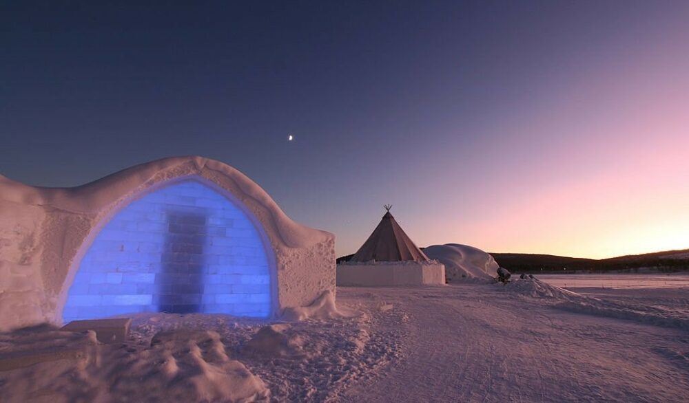 Stay in one of the degree rooms at the sweden ice hotel
