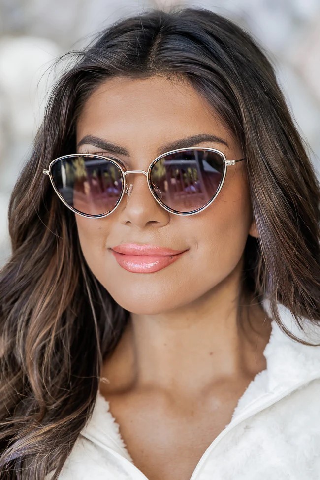 The timeless black lenses and tortoiseshell frames are a great combo that we adore.